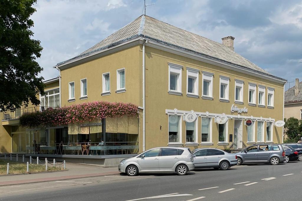 Brut Wine Hotel Zarasai Dış mekan fotoğraf
